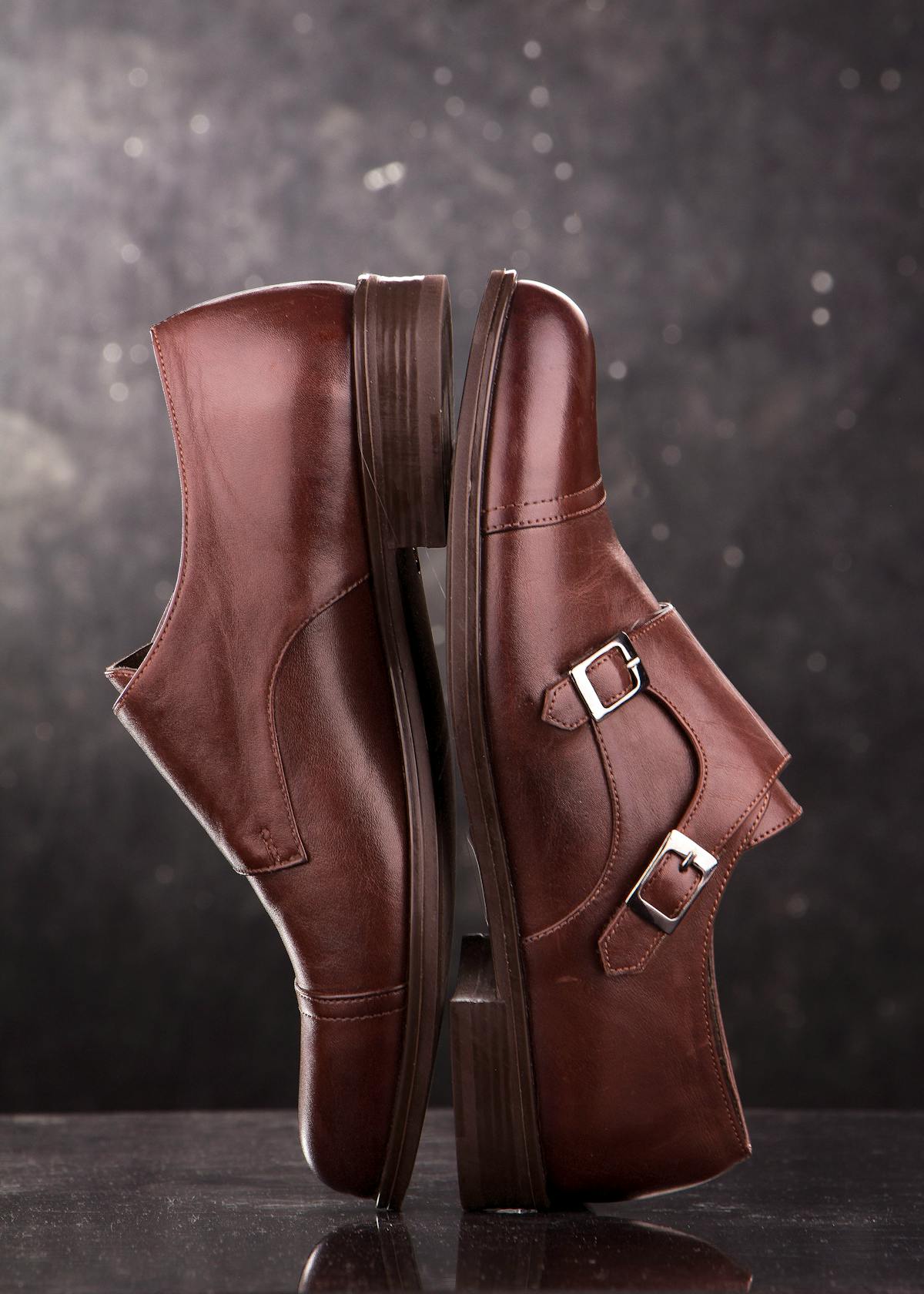 Roma monk strap